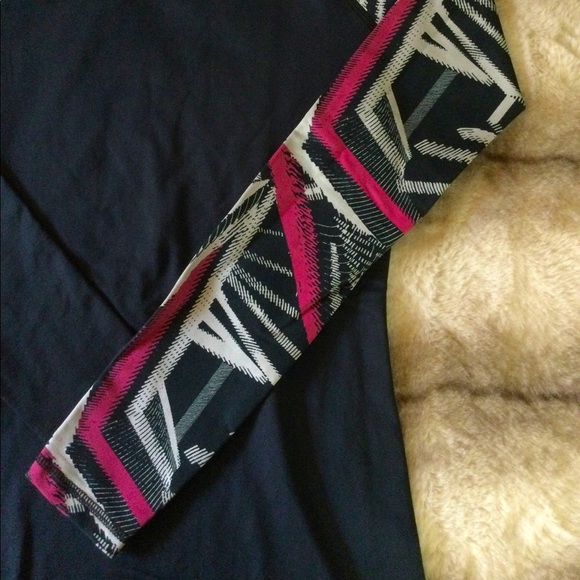 🆕 Reebok Compression Mock Neck Top 🏁🌺 - Picture 2 of 7